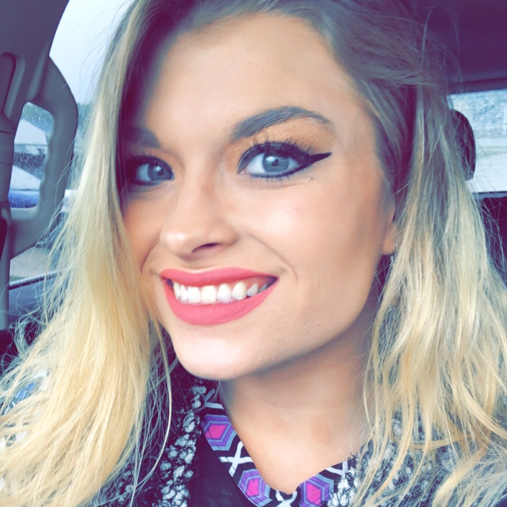 Meet your Posher, Lakin